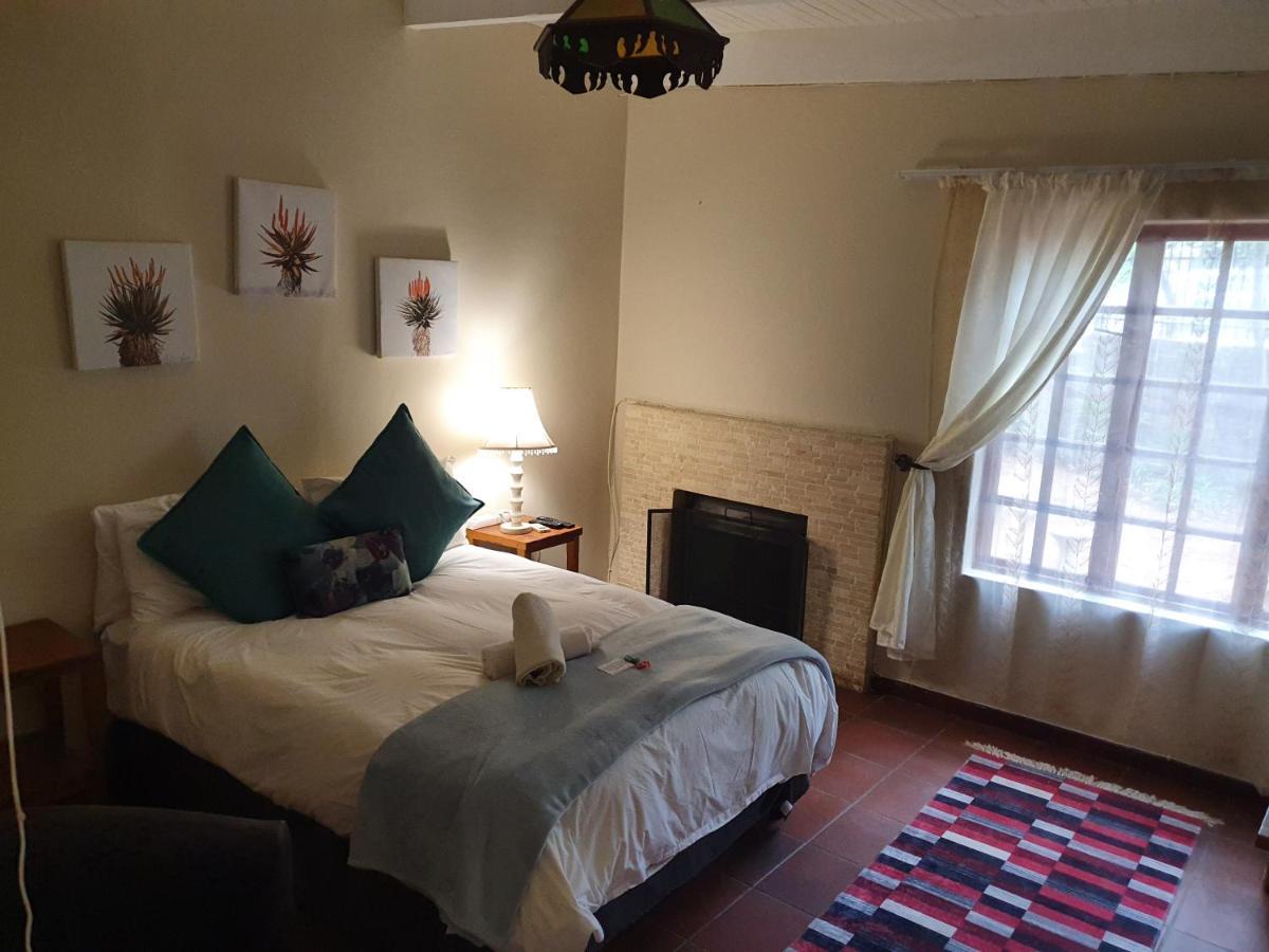 Sun Deck Lodge Hartbeespoort Buitenkant foto
