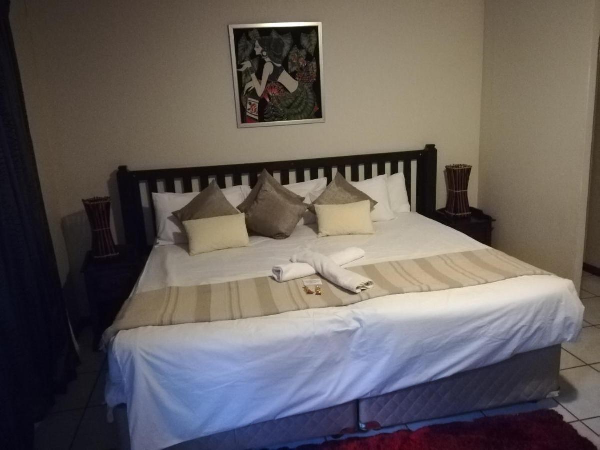 Sun Deck Lodge Hartbeespoort Buitenkant foto