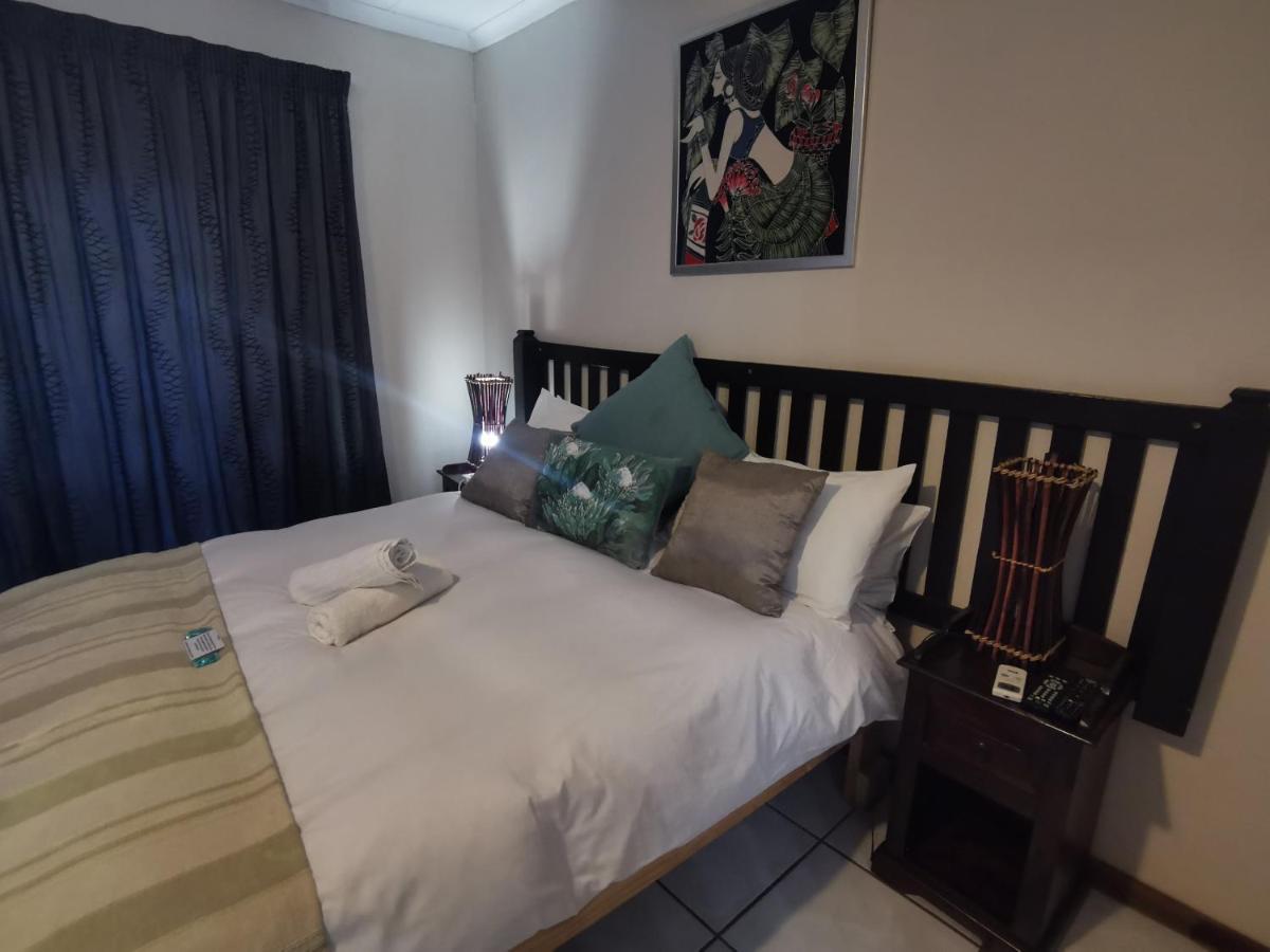 Sun Deck Lodge Hartbeespoort Buitenkant foto