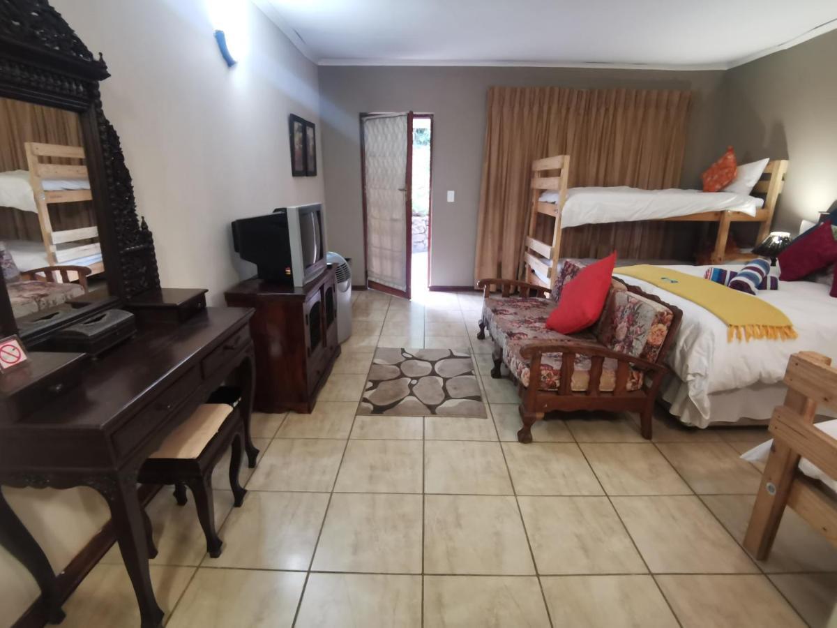 Sun Deck Lodge Hartbeespoort Buitenkant foto