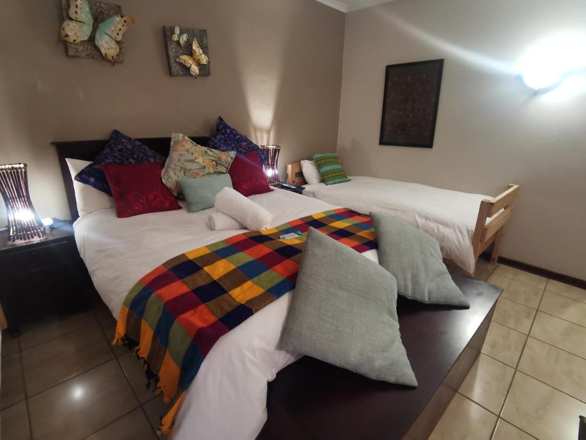 Sun Deck Lodge Hartbeespoort Buitenkant foto