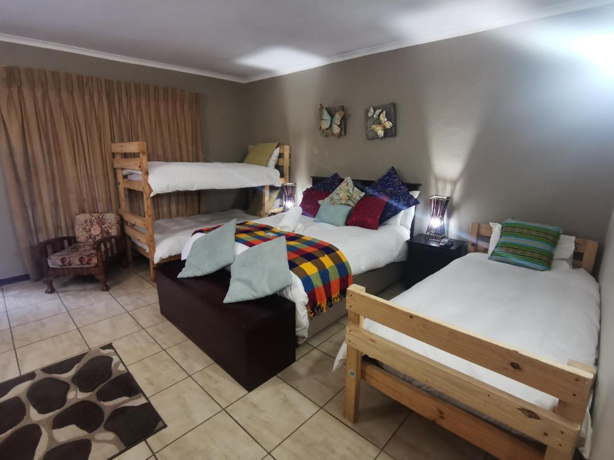 Sun Deck Lodge Hartbeespoort Buitenkant foto