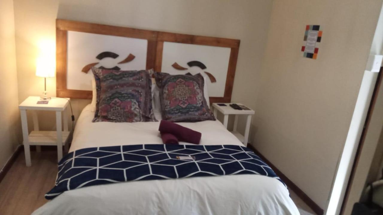 Sun Deck Lodge Hartbeespoort Buitenkant foto